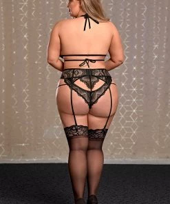 Magic Silk What's New Lace Bra, Panty And Garter Set In Black